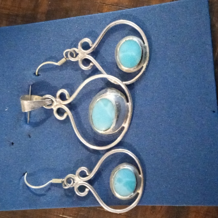 Mexican Silver Turquoise Pendant And Earrings Set.